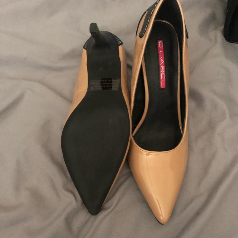 Pumps - Picture 3 of 3